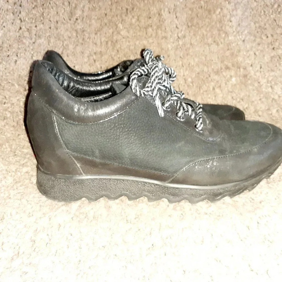 LA PINTA-Black Nubuck/Shimmery Leather-Sneakers - Picture 4 of 7